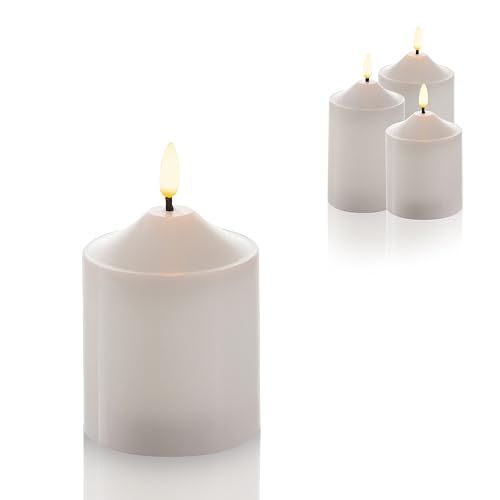 Schlaraffenland 3D LED Kerzenstumpen VELA Klein | 7,5x12 cm | Weiß | Echtwachs | LED Kerzen Mit Timerfunktion und Flackernder Flamme Schlaraffenland 3D LED Kerzenstumpen VELA Klein | 7,5x12 cm | Weiß | Echtwachs | LED Kerzen Mit Timerfunktion und Flackernder Flamme von Schlaraffenland