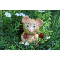 Keramikbärchen, Süßer Teddybub, Teddybär Mit Roter Rose, Tierkeramik, Gartenkunst, Getöpfert von SchmuckerinaDesign