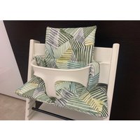 Abwaschbares Tripp Trapp Kissenset Für Stokke Hochstuhl - Abstrakt Linien Abwaschbares Tripp Trapp Kissenset Für Stokke Hochstuhl - Abstrakt Linien von Schneidereimenzel