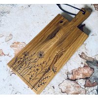 Schneidbrett | Personalisiertes Servierbrett Holzbrett Mit Wunschgravur von SchnittLaserWerk