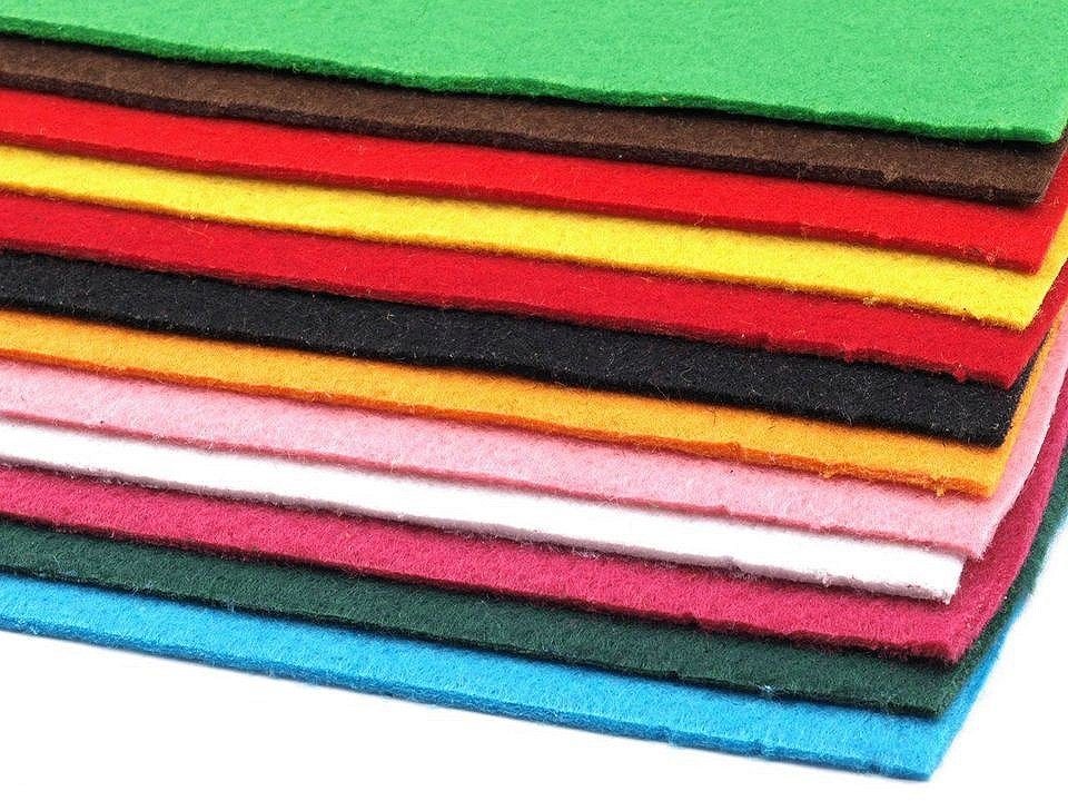 Schnoschi Bastelfilz 12 Filzplatten Bastelfilz Filz Farbmix 2-3 mm dick DIN A4 20x30 cm von Schnoschi