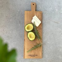 Personalisiertes Schneidebrett Aus Eichenholz - Hochzeitsgeschenk Mit Gravur von SchoenManufaktur