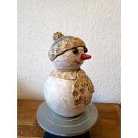 Schneemann Bommelmütze Keramik Schneemann Bommelmütze Keramik von Schoeneteilchen