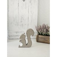 Großes Eichhörnchenholztaupehandmade 20 cm Großes Eichhörnchenholztaupehandmade 20 cm von Schoenstoff
