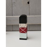 Wachmann/Zinnsoldatholzmintgrünhandmade von Schoenstoff