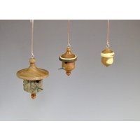 Ornamente, Gedrechselte Holz Vogelhaus Eichel Ornament, Einzigartige Weihnachtsverzierung Ornamente, Gedrechselte Holz Vogelhaus Eichel Ornament, Einzigartige Weihnachtsverzierung von SchoolhouseWoodcraft