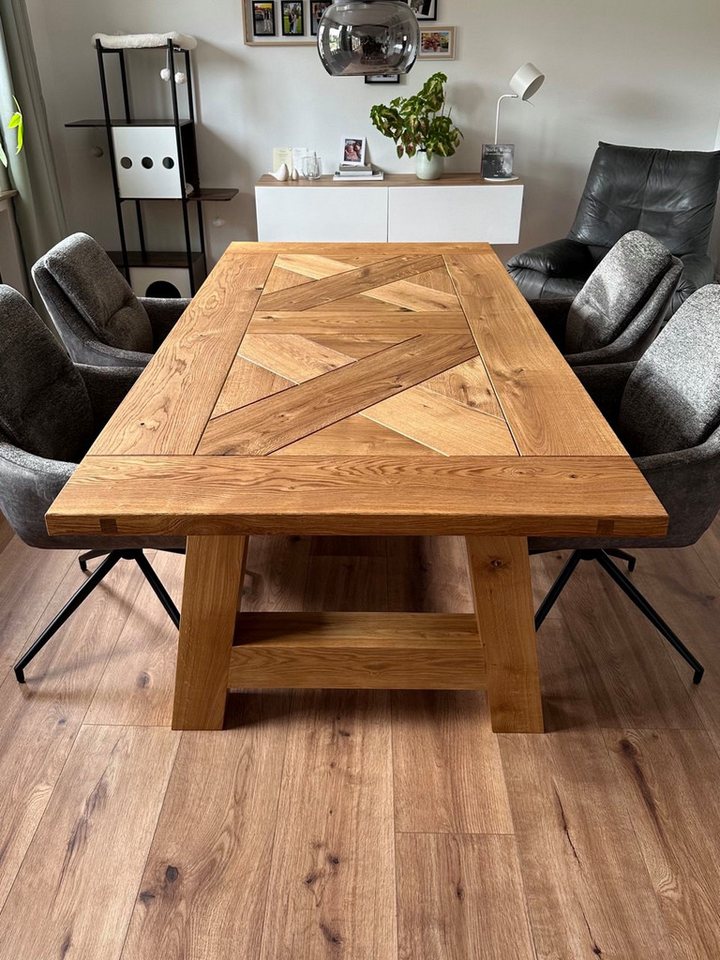 Schräder Interior Esstisch Massiver Landhaus Esstisch aus Eiche- handgefertigt Schräder Interior Esstisch Massiver Landhaus Esstisch aus Eiche- handgefertigt von Schräder Interior