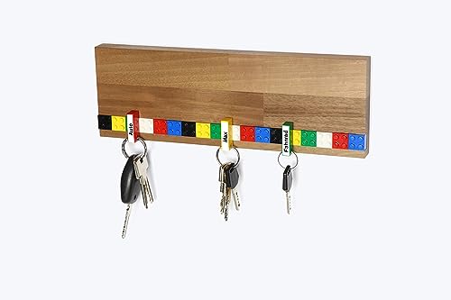 Schlüsselbrett Play 202 Holz | Für die ganze Familie | Schlüsselleiste Nussbaum mit 6 Schlüsselanhängern zum selbst beschriften | inkl. Schrauben und Dübel | bunt von Schubica
