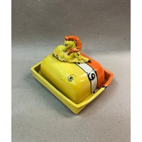 Butterdose Keramik Für 250G Butter Mit Pferd in Gelb - Wird Produziert Nach Kauf Butterdose Keramik Für 250G Butter Mit Pferd in Gelb - Wird Produziert Nach Kauf von SchuetzkeramikShop