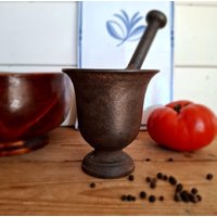 Antiker Mörser Mit Stößel Aus Gusseisen von SchwedenSchaetze