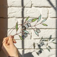 Glasmalerei Grünes Olivenblatt Zweig Sonnenfänger Dekor Kunst Fenster Wandbehang Pflanze Liebhaber Mediterrane Dekorationen von ScloGlassStudio