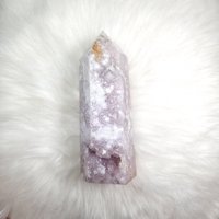 Hochwertiger Druzy Pink & Lavendel Amethyst X Blüten Achat Blauer Chalcedon Turm - Metaphysical Crystal von ScorpioDivineCrystal