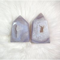 Hochwertiger Pastell Blau & Lila Druzy Achat X Quarz Turm - Metaphysical Crystal von ScorpioDivineCrystal