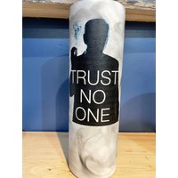 The X-Files Inspirierter Epoxy Becher The X-Files Inspirierter Epoxy Becher von ScrappingMyDesign
