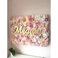 Blumen Wandpaneele Mit Namensschild, Wand Hintergrund, Wand, Personalisierte Kinderzimmer Dekor, Baby-Dusche-Geschenk-Idee, Hochzeit Decorr von SdesignFloral