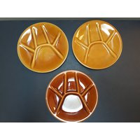 Boch Freres Teller, 3Er-Set, Keramik, Glänzend, Mcm, 1950Er Jahre, Keralux Euro Bistro, Vorspeisen, Geteilter Braun, Senfgold Boch Freres Teller, 3Er-Set, Keramik, Glänzend, Mcm, 1950Er Jahre, Keralux Euro Bistro, Vorspeisen, Geteilter Braun, Senfgold von SeaglassVintageFinds