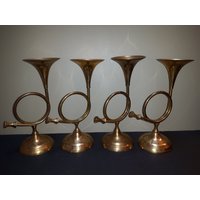 Vintage Messing Kerzenhalter, Vierer-Set, Trompetenstil, Made in India, Kleiden Sie Sich Für Die Feiertage Vintage Messing Kerzenhalter, Vierer-Set, Trompetenstil, Made in India, Kleiden Sie Sich Für Die Feiertage von SeaglassVintageFinds