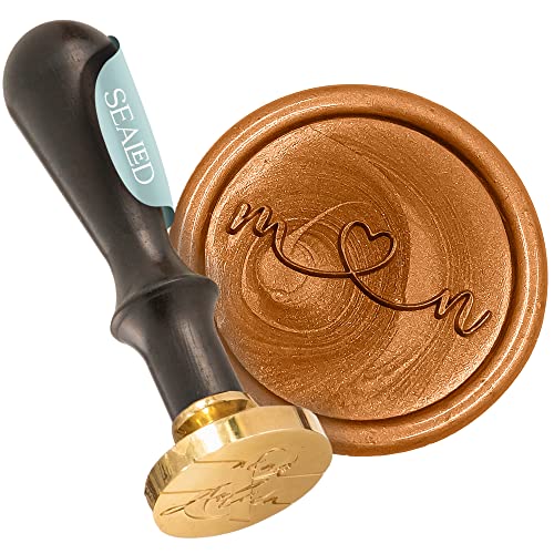 SEALED® Personalisierter Siegelstempel 'Amber' mit Wunschinitialen für Hochzeit und besondere Anlässe - Eleganter Wachssiegel Stempel mit 2 Buchstaben (Design 'Amber') von Sealed