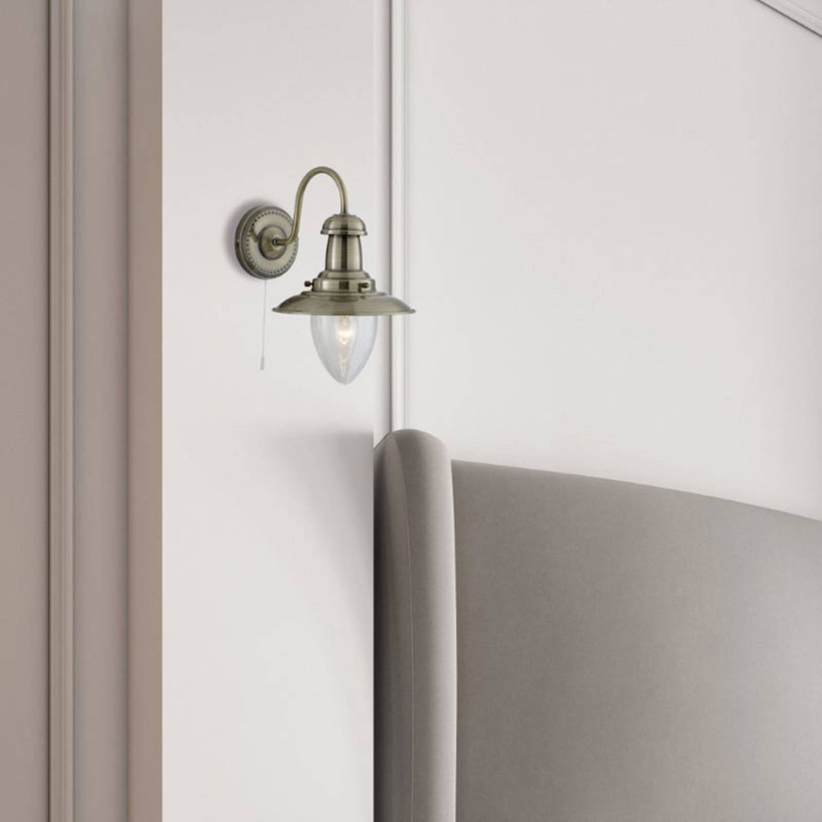 Wandleuchte Fisherman in Altmessing Wandleuchte Fisherman in Altmessing von Searchlight