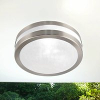 Zeitlose Deckenleuchte für den Außenbereich von Searchlight