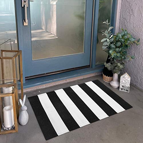 Seavish Schwarz-weiß gestreifter Teppich, 59.9 x 89.9 cm, für drinnen und draußen, Türmatten für Haustür, geschichtete Türmatten, Vorzeltvorleger, handgefertigt, maschinenwaschbar, kleiner Teppich von Seavish
