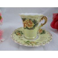 Bezaubernde Handgemalte Linke Gelbe Rose Demitasse Teetasse Und Untertasse Set Cappuccino Kaffee Bezaubernde Handgemalte Linke Gelbe Rose Demitasse Teetasse Und Untertasse Set Cappuccino Kaffee von SecondWindShop
