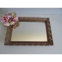 Große Gespiegelte Eitelkeit Tablett Mit Gold Ton Scalloped Filigree Reticulated Edge - Schöne von SecondWindShop