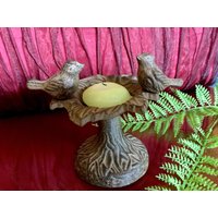 Gusseisen Kerzenständer Vogeltränke Kerzenhalter Sparrow Rustikale Hochzeitsdeko Brautgeschenk Eitelkeit Garten Shabby Chic Waldküche von SecretBelladonna