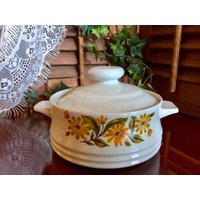 Retro Blumen 1970Er Jahre Terrine Keramik Runde Auflaufform Deckelschüssel Suppe Bauernhaus Ofen Backformen Servierküche Kochgeschirr Japan von SecretBelladonna