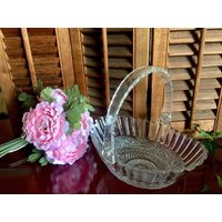 Vintage Kristall Glas Obstkorb Schüssel Trellis Hand Geschnitten Servierbehälter Hostess Geschenk Braut Herzstück Frühstückstisch Party von SecretBelladonna