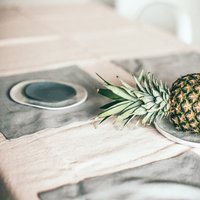 Elfenbeinfarbene Leinentischdecke Rustikale Hochzeitstischdekoration von SecretsAndThings