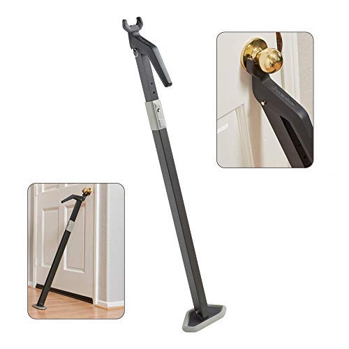 Super Heavy Duty Security Door Lock Bar Fully Adjustable Door Stopper Device for Home Defense for Residential and Commercial Use To Protect Against Forced Entry. Masterlock Door Jammer by Securadoor Super Heavy Duty Security Door Lock Bar Fully Adjustable Door Stopper Device for Home Defense for Residential and Commercial Use To Protect Against Forced Entry. Masterlock Door Jammer by Securadoor von SecuraDoor
