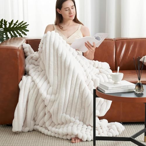 Sedefen Kuscheldecke Flauschig Decke 220x240 cm Flannell,Weiß Plüsch Kunstfell Warme Kaninchen Bettüberwurf Decke Für Bett und Couch,Sofa Decke Überwurfdecke Couchdecke Blanket Für Schlafzimmer Sedefen Kuscheldecke Flauschig Decke 220x240 cm Flannell,Weiß Plüsch Kunstfell Warme Kaninchen Bettüberwurf Decke Für Bett und Couch,Sofa Decke Überwurfdecke Couchdecke Blanket Für Schlafzimmer von Sedefen