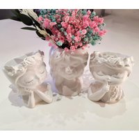 Süßes Kleines Blumenkopf Mädchen in Weiß Handgegossen Aus Gips Süßes Kleines Blumenkopf Mädchen in Weiß Handgegossen Aus Gips von SeelenGussGipsdesign