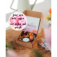 Teelicht Mit Botschaft "Lehn Dich Doch Einfach Mal Zurück Und Genieße" - Geschenkset Teelicht Mit Botschaft "Lehn Dich Doch Einfach Mal Zurück Und Genieße" - Geschenkset von Seelenzeug