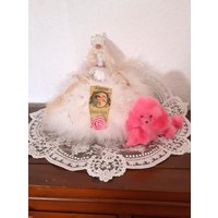 Teepuppe Marie Antoinette Mit Pudel Und Spitzendeckchen Vintage Barok Shabby Chick Teepuppe Marie Antoinette Mit Pudel Und Spitzendeckchen Vintage Barok Shabby Chick von SeidenblumenDesigns