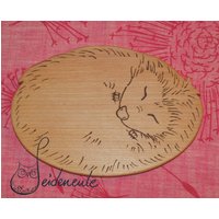 Frühstücksbrett Igel "Bodo Der Schläfrige" Frühstücksbrett Igel "Bodo Der Schläfrige" von Seideneule