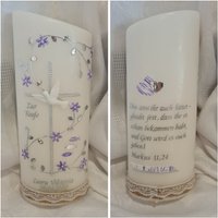 Taufkerze Schräg Oval Oder Rund 25 X 8 cmreinweiss Silber Lila Flieder Wunschtext Taufspruch Psalm Auf Der Rückseite. Farblich Individuell Taufkerze Schräg Oval Oder Rund 25 X 8 cmreinweiss Silber Lila Flieder Wunschtext Taufspruch Psalm Auf Der Rückseite. Farblich Individuell von Seifenfeeshop