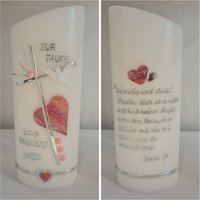 Taufkerze Schräg Oval Reinweiss Oder Rund 25 X 8 cm Silber Rosa Pink Herze Mit Wunschtext Taufspruch Psalm. Farblich Individuell Taufkerze Schräg Oval Reinweiss Oder Rund 25 X 8 cm Silber Rosa Pink Herze Mit Wunschtext Taufspruch Psalm. Farblich Individuell von Seifenfeeshop