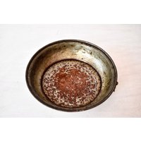 Antikes Balkan-Kupfersieb Ethnographisch, Handgehämmertes Kupfersieb, Rustikales Dekor, Provinzielles Küchendekor Antikes Balkan-Kupfersieb Ethnographisch, Handgehämmertes Kupfersieb, Rustikales Dekor, Provinzielles Küchendekor von SekulidisAntiques