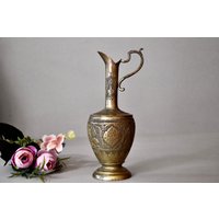 Vintage Bronze Krug Wohnkultur Tisch Dekor Wasserkrug Rustikale von SekulidisAntiques