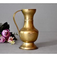 Vintage Messing Krug Wohnkultur Tischdekoration Rustikaler Bronze von SekulidisAntiques