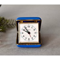 Vintage Reiseuhr - Paola Home Decor Uhr Im Vinylgehäuse Wecker von SekulidisAntiques