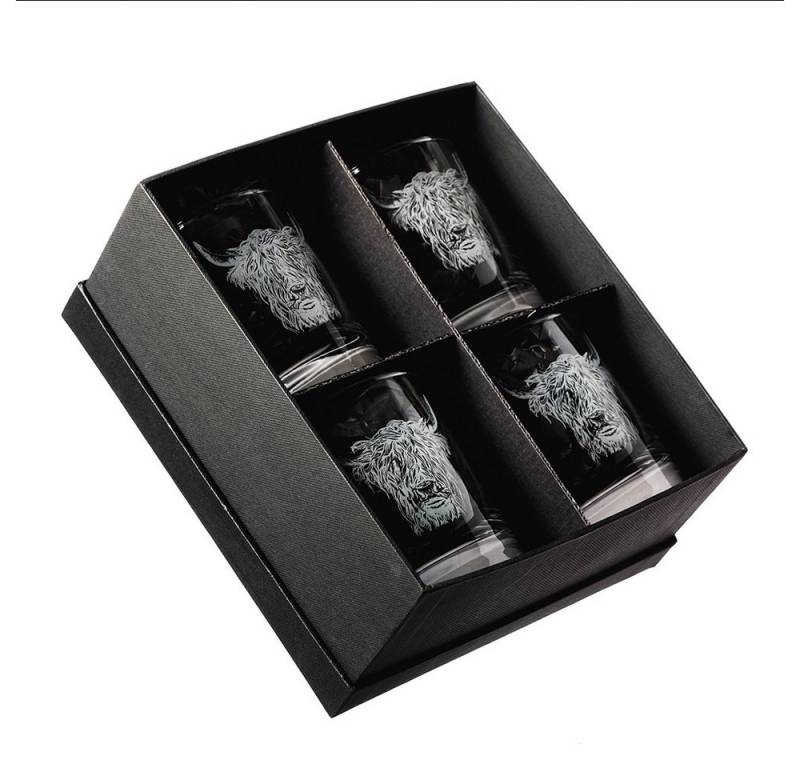 Selbrae House Ltd Whiskyglas Whisky-Gläser 4er-Geschenkset mit Hochlandrind-Gravur, Glas von Selbrae House Ltd