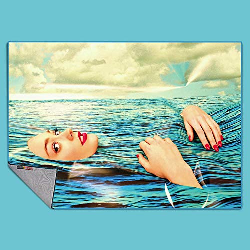 Seletti Toilettenpapier Teppich Sea Girl Teppich mit Mädchen im Meer von Seletti