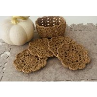 Handgehäkelte Tassenuntersetzer Mit Körbchen | Untersetzer-Set Boho Deko Geschenkidee Handarbeit Baumwolle" von SelinaysBabySachen