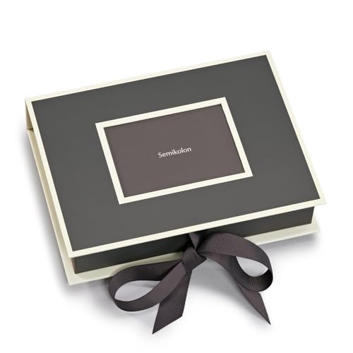 Semikolon 370032 Kleine Fotobox mit Einschubfenster - 20,7 x 15,3 x 4,7 cm - für 13 x 18 cm Fotos - lava stone grau von Semikolon