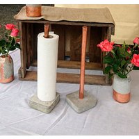 Küchenrollen-Halter, Kupferrohr-ständer Küchenpapier, Zewa-Halter, Kupfer Beton Edel Und Schlicht von Sensation3lly