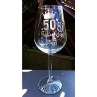 50 Und Fabelhaftes Graviertes Weinglas - Neu Geburtstagsgeschenk Auswahl Der Gläser von SentimentsGifts1