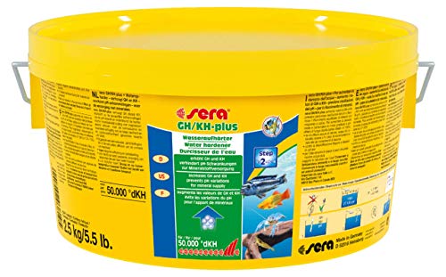 sera GH/KH-plus 2,5 kg (2,2 L) Wasseraufbereiter fürs Aquarium, Wasseraufhärter zur gleichzeitigen Erhöhung der GH und KH (z.B. auch Malawi Salz) von sera